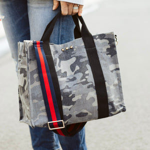 Camo Canvas Crossbody Tote - altruesm