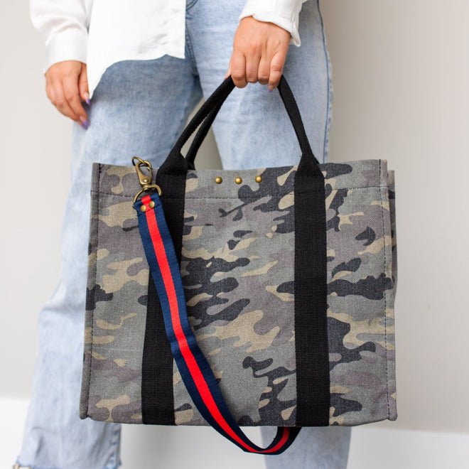 Camo XL Canvas Crossbody Tote - altruesm