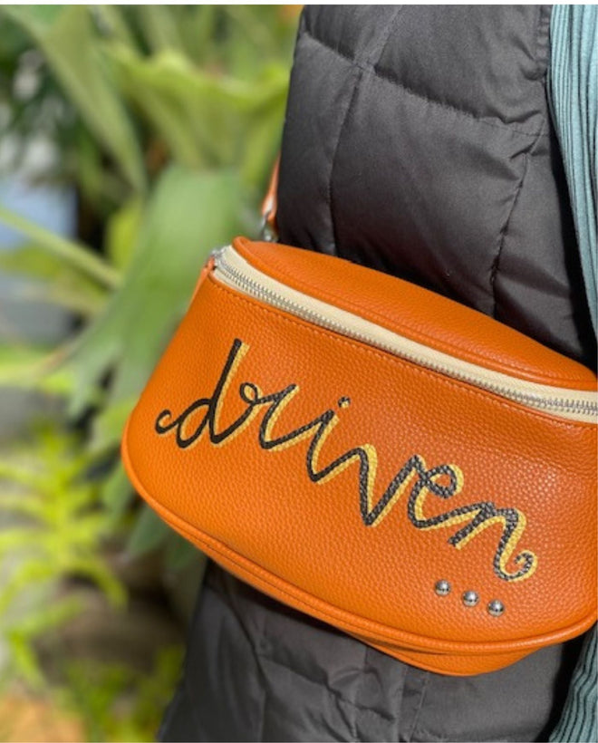 Driven Crossbody Bag - altruesm