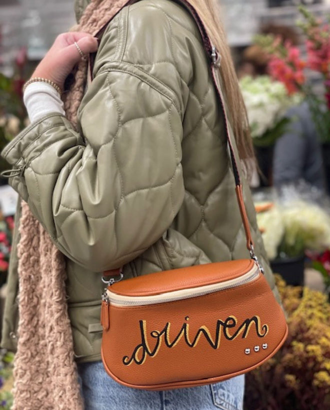 Driven Crossbody Bag - altruesm